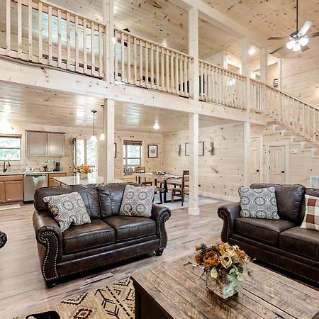 Misty Mountain Retreat Villa เซอเวียร์วีล ภายนอก รูปภาพ